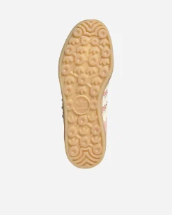 Gazelle Indoor