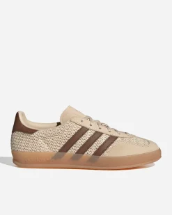 Gazelle Indoor