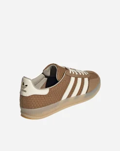 Gazelle Indoor